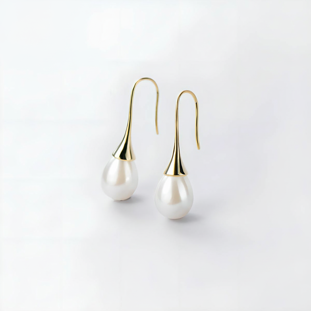 Elegant Pearl Teardrop Earrings in S925 Sterling Silver