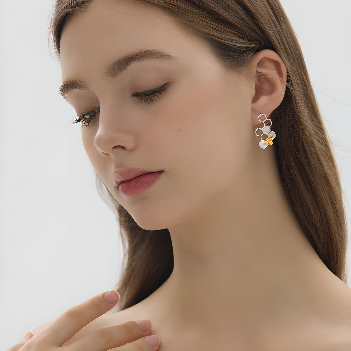 925 Sterling Silver Honeycomb Bee Earrings