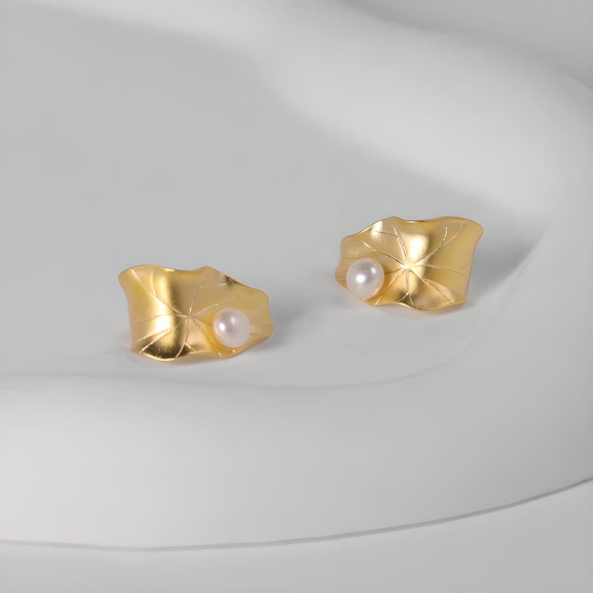 Lotus Leaf Pearl Clip-On Earrings 925 Sterling Silver Chinese Style