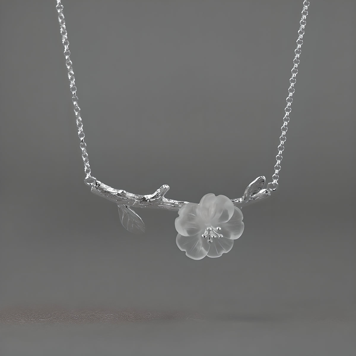 Floral Mountain Lily White Crystal S925 Sterling Silver Romantic Literary Style Necklace