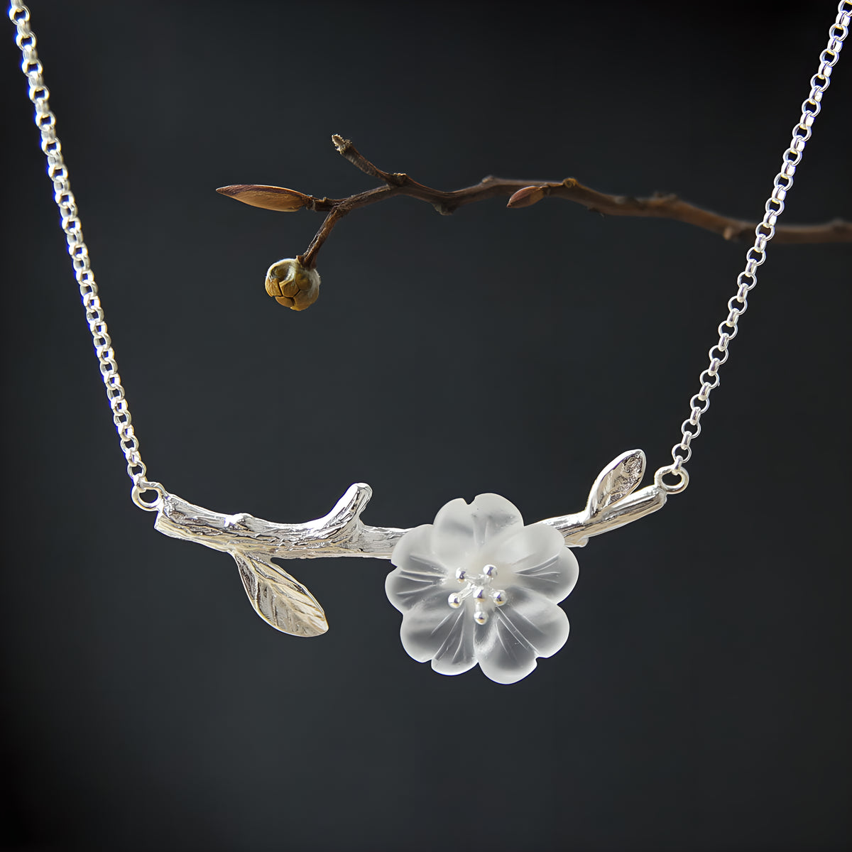 Floral Mountain Lily White Crystal S925 Sterling Silver Romantic Literary Style Necklace