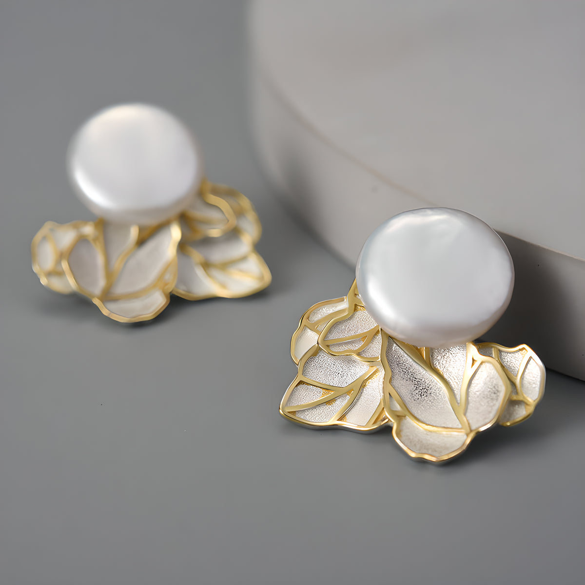 Palace Style Retro Baroque Pearl Multi-Leaf Earrings S925 Sterling Silver