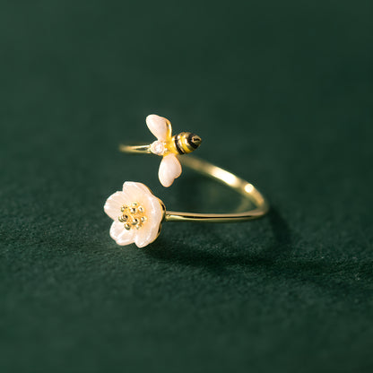 S925 Silver Daisy Bee Shell Ring - Unique Korean Women's Design