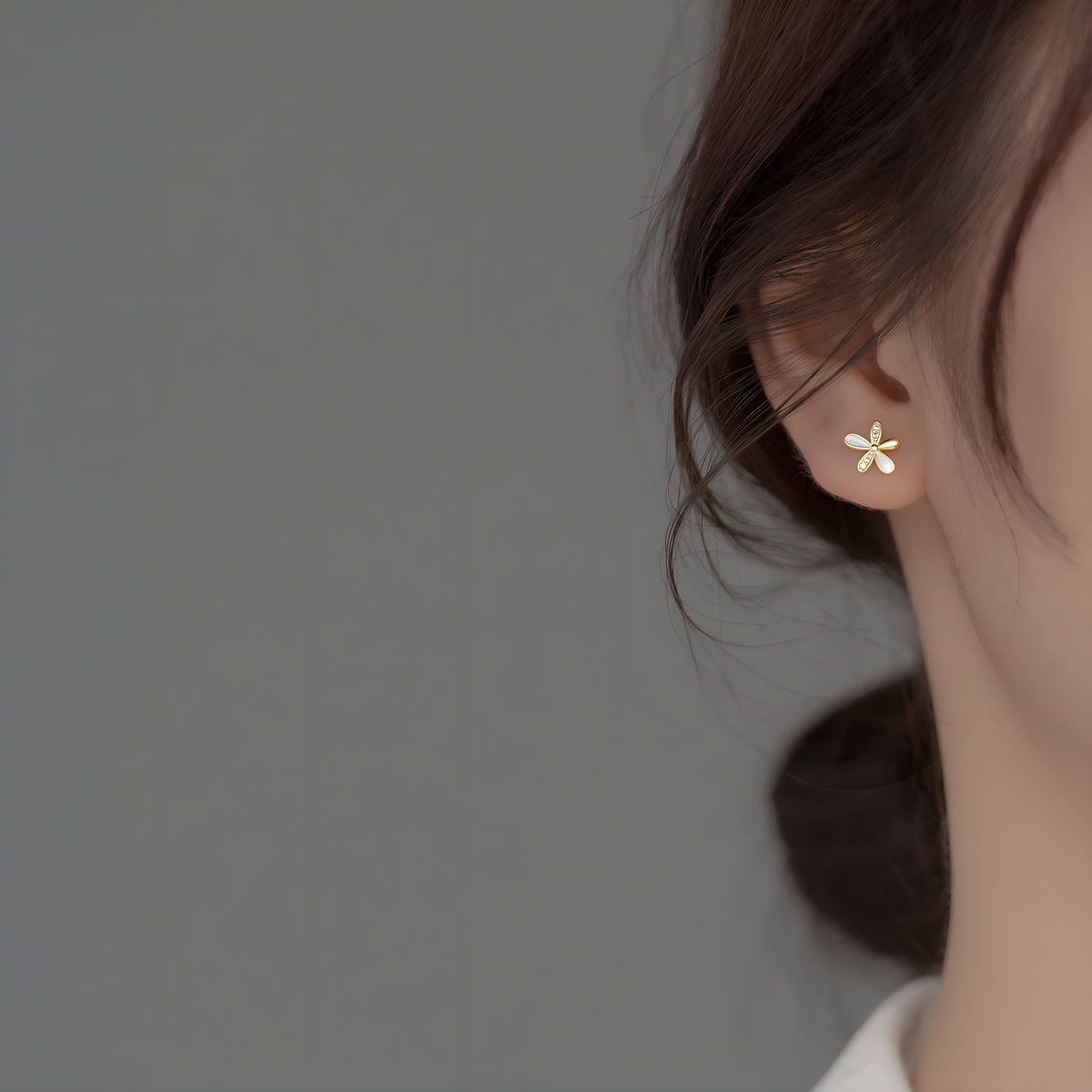 S925 Silver Five-Petal Flower Stud Earrings with Zircon