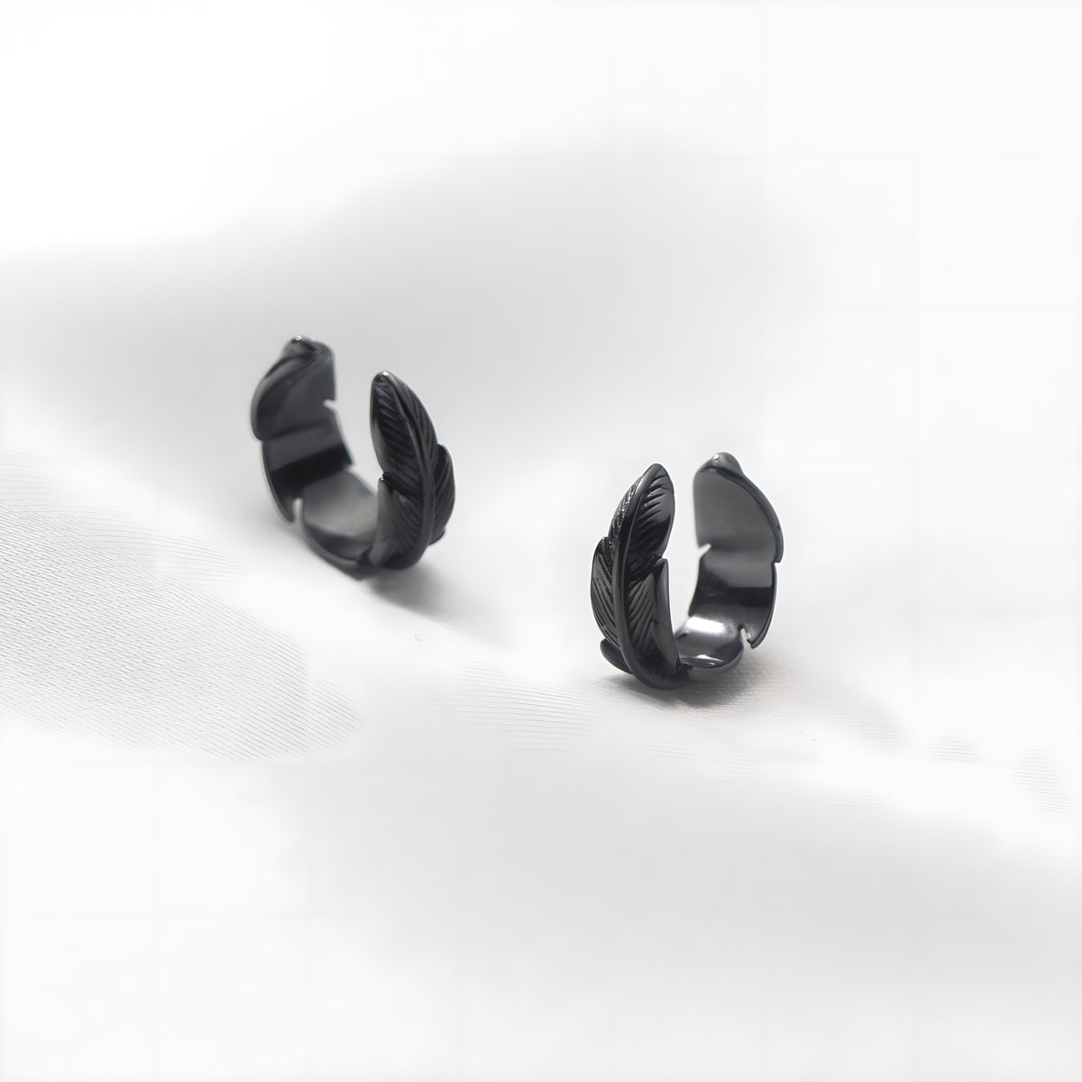 S925 Silver Retro Feather Clip-On Ear Cuff Unisex