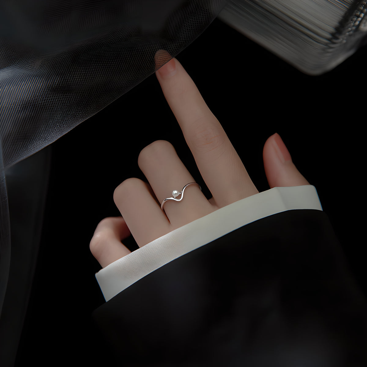 S925 Silver V-Shape Synthetic Pearl Ring Women's Adjustable