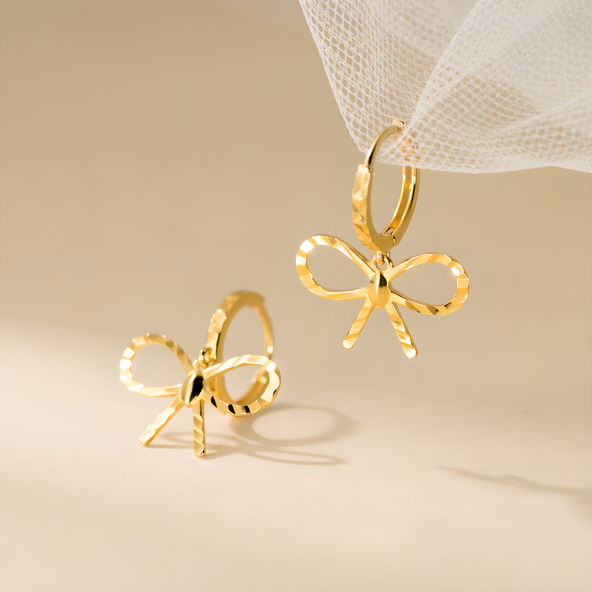 S925 Sterling Silver Delicate Bow Earrings with Engraved Design