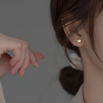 S925 Sterling Silver Delicate Heart Zircon Stud Earrings