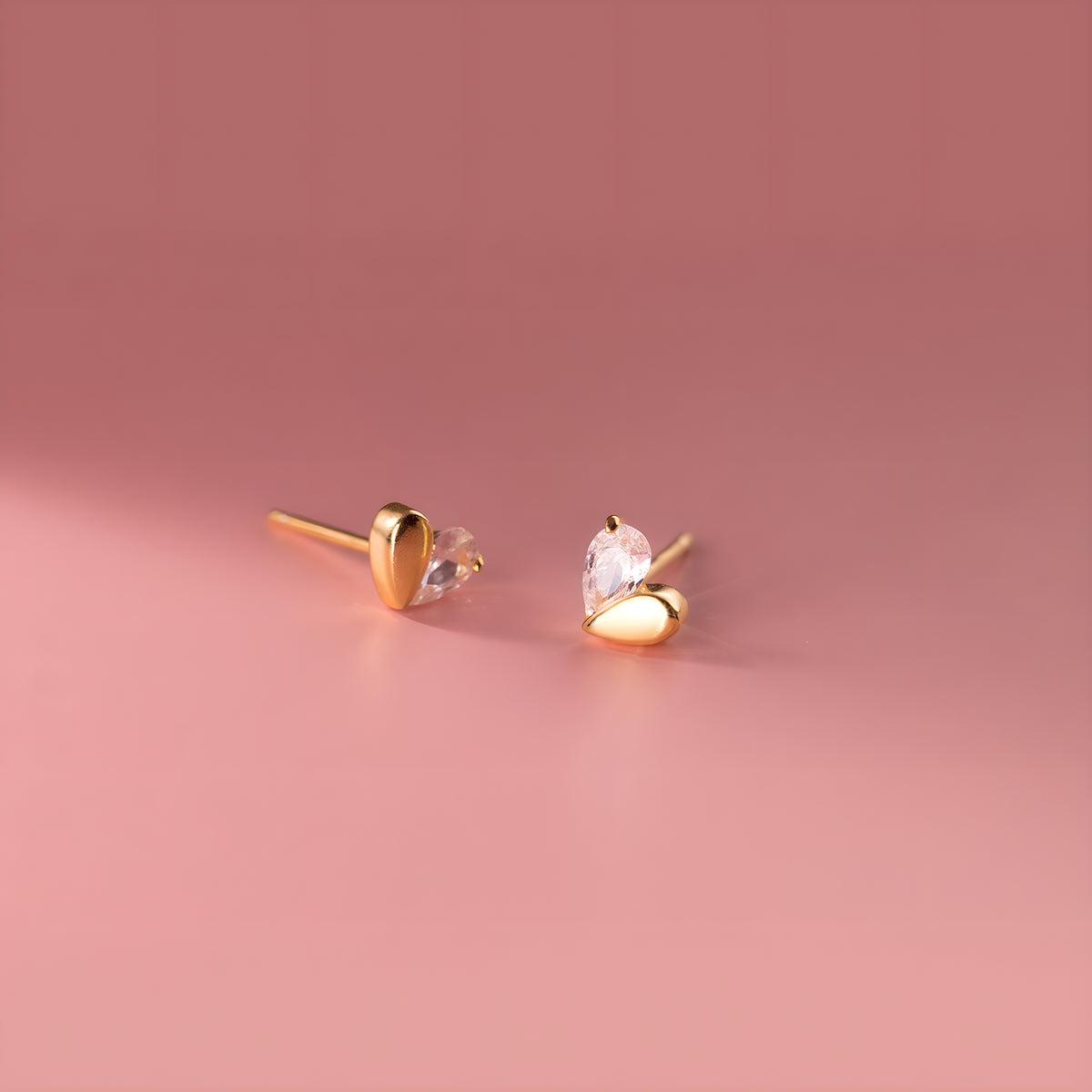 S925 Sterling Silver Delicate Heart Zircon Stud Earrings