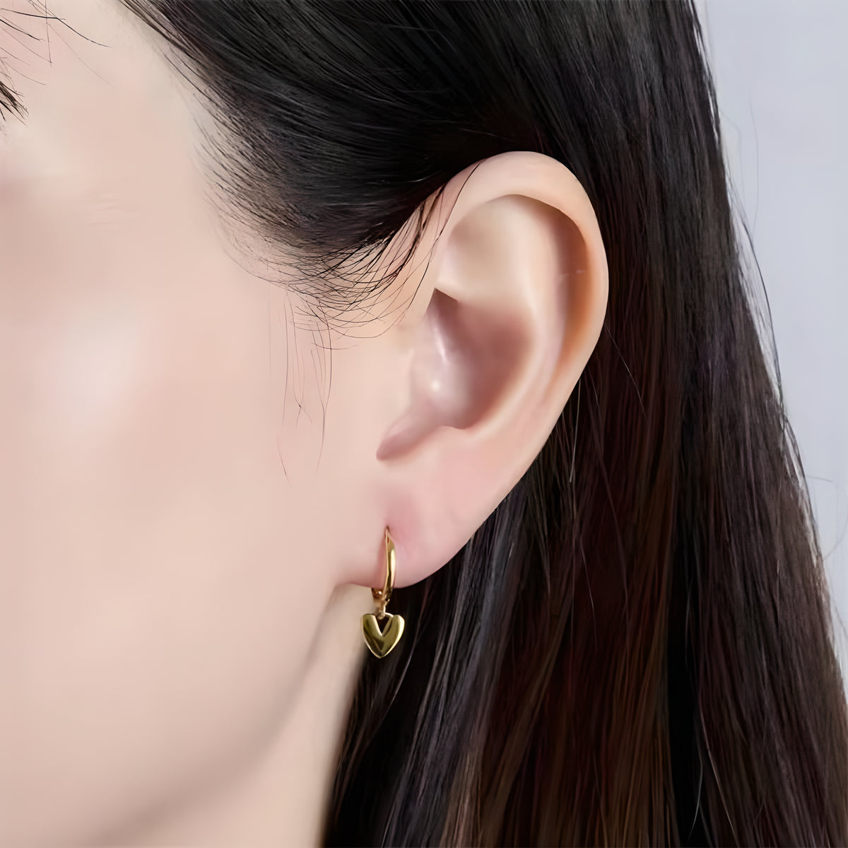 S925 Sterling Silver Heart Stud Earrings