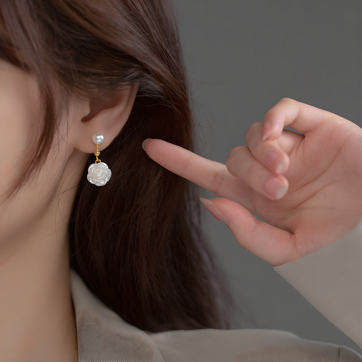 S925 Sterling Silver Minimalist Synthetic Pearl Camellia Floral Stud Earrings