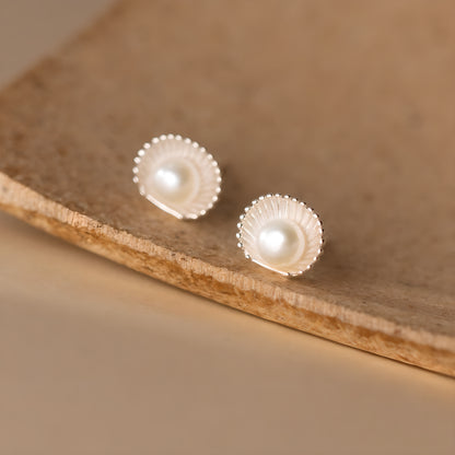 S925 Sterling Silver Pearl Shell Stud Earrings Vintage Design