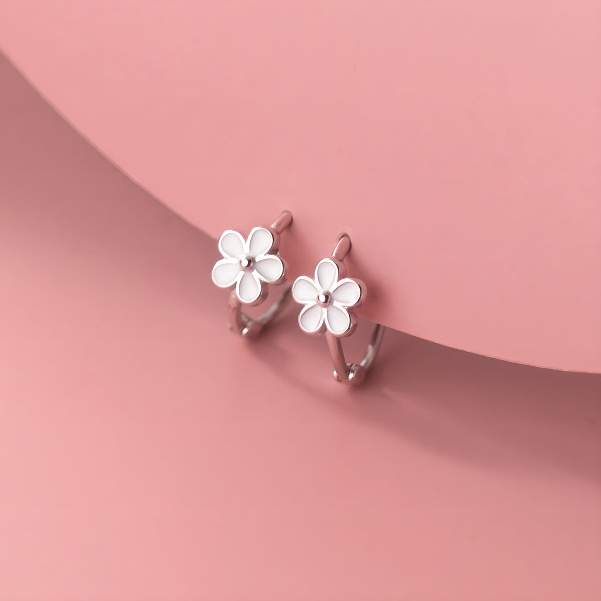 S925 Sterling Silver Resin Flower Ear Cuff