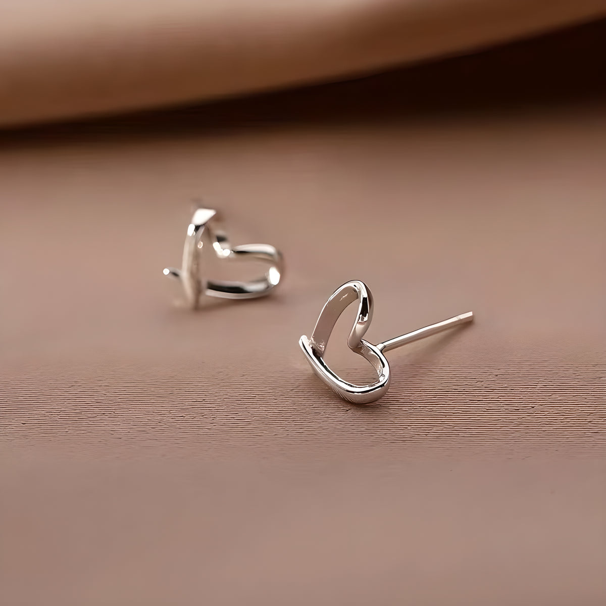 S999 Sterling Silver Heart Stud Earrings