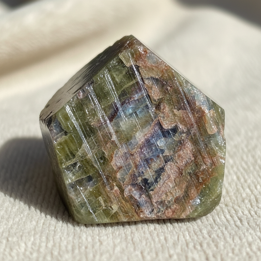 Zoisite crystal close-up