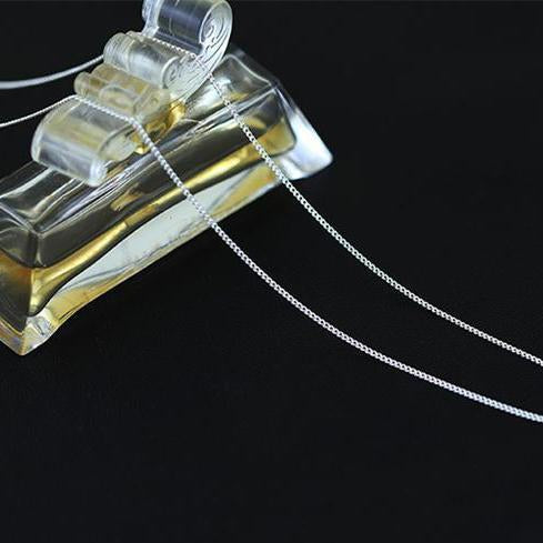 Collar clásico fácil de combinar