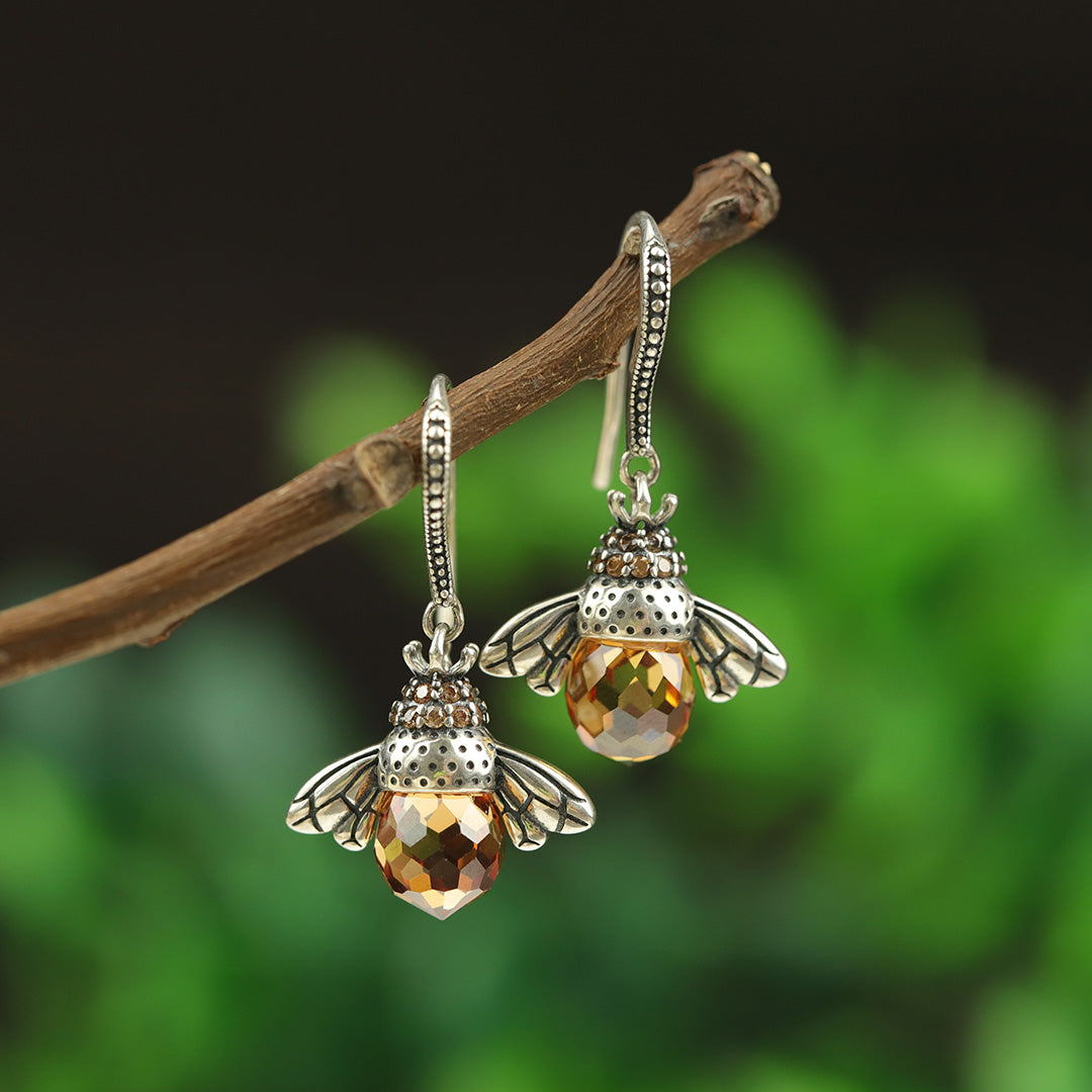 Lovely Bee Kiss Jewelry Set
