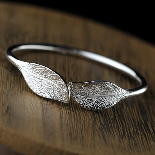Exquisite Leaves Silver Bangle