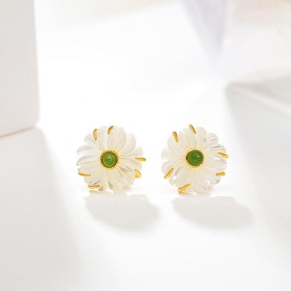 Aretes de margarita con piedra de concha natural