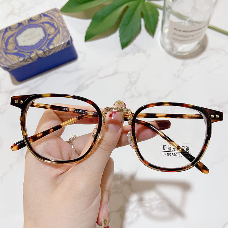 LUXYIN Turtoise Oval TR Frame Glasses -LUXYIN