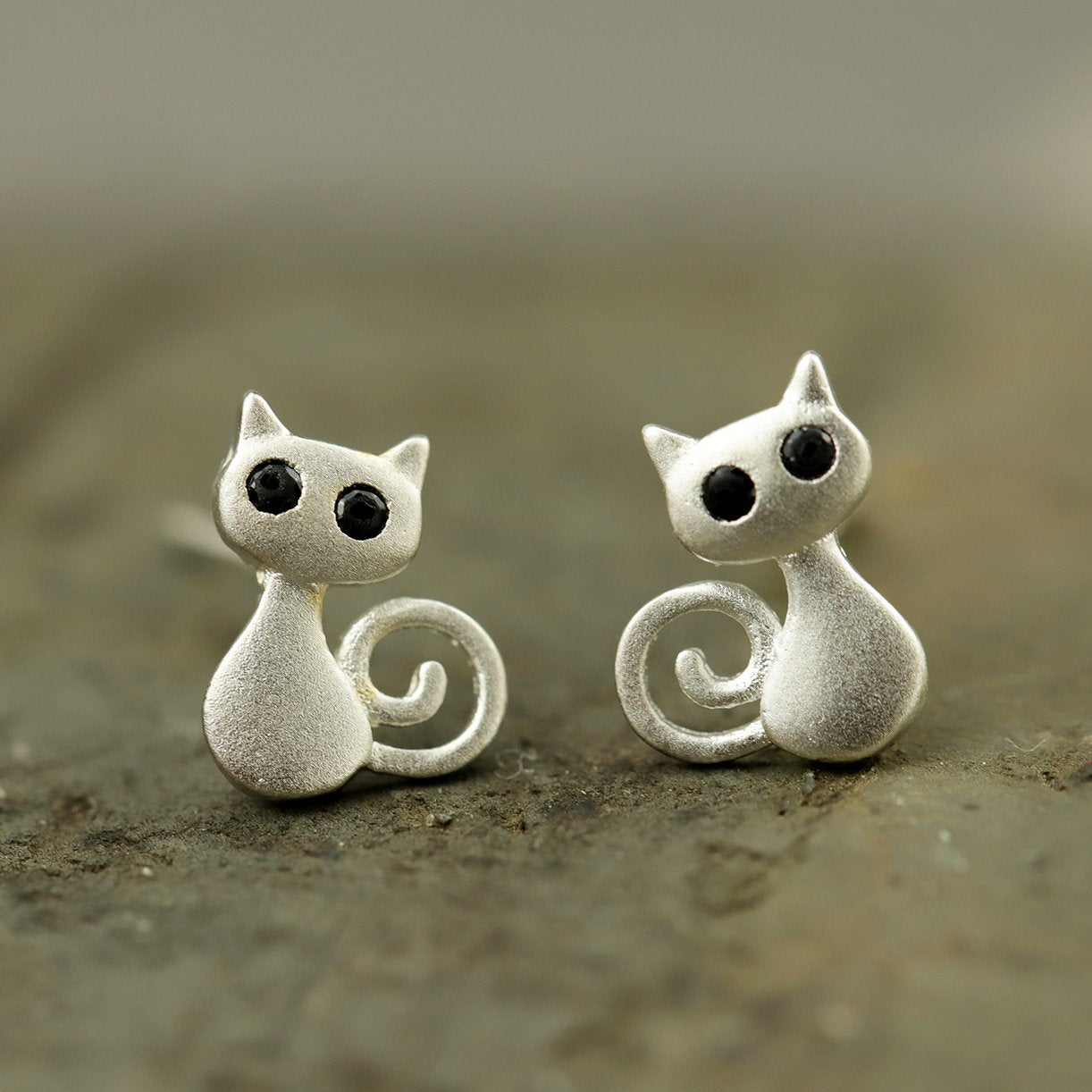 S925 Sterling Silver Cute Cat Stud Earrings