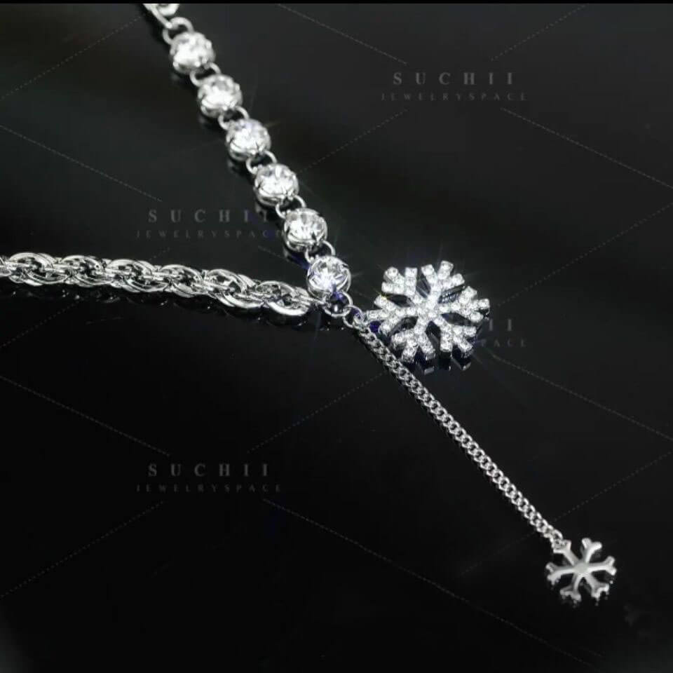 Silver Snowflake Crystal Necklace Zircon Pendant for Sale - LUXYIN