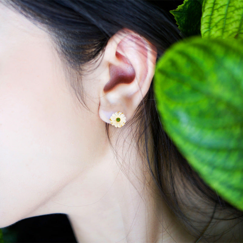 Aretes de margarita con piedra de concha natural