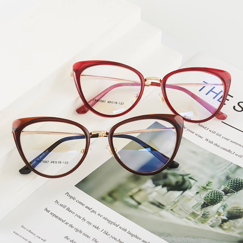 LUXYIN Trendy Cat Eye Clear Glasses -LUXYIN