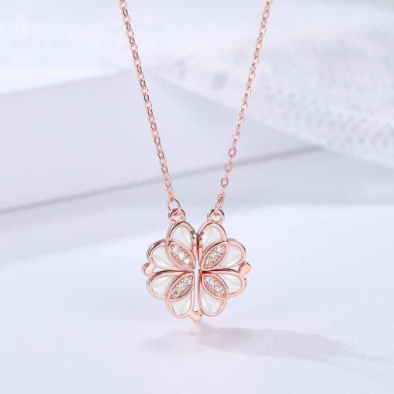 Lucky Heart Foldable Necklace with Two Sides, Magnet Clover Pendant - LUXYIN