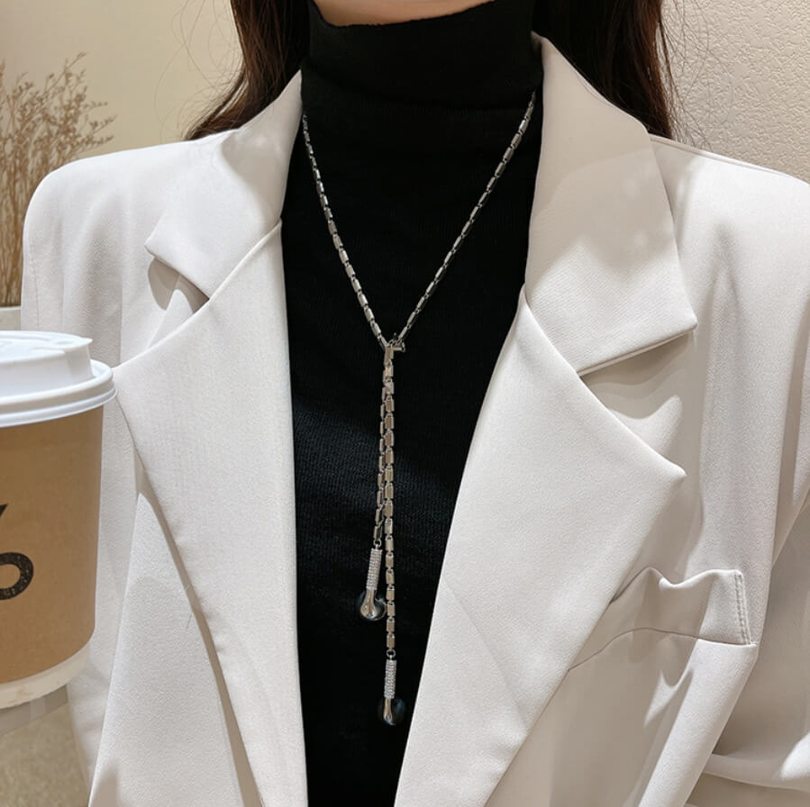 Long Headphone Chain Necklace with Earbud Style - LUXYIN