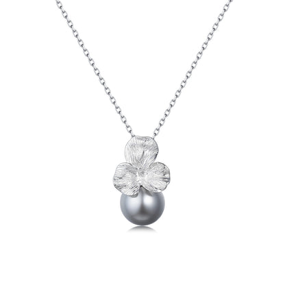 Retro Handmade Flower Pearl Necklace