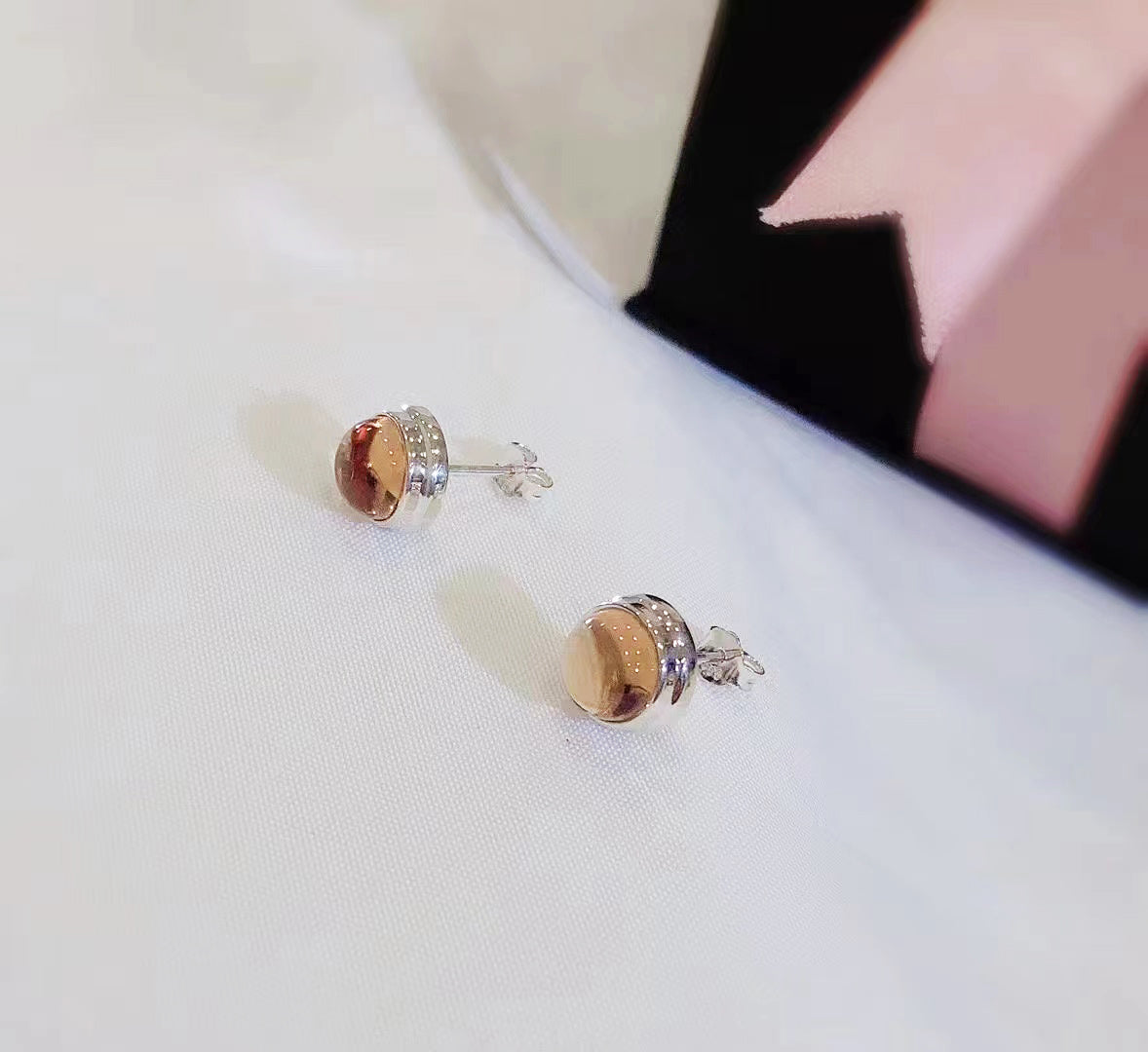 Natural Crystal S925 Silver Stud Earrings - LUXYIN