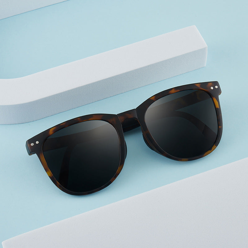 LUXYIN Women's UV Polarized Square Sunglasses -LUXYIN