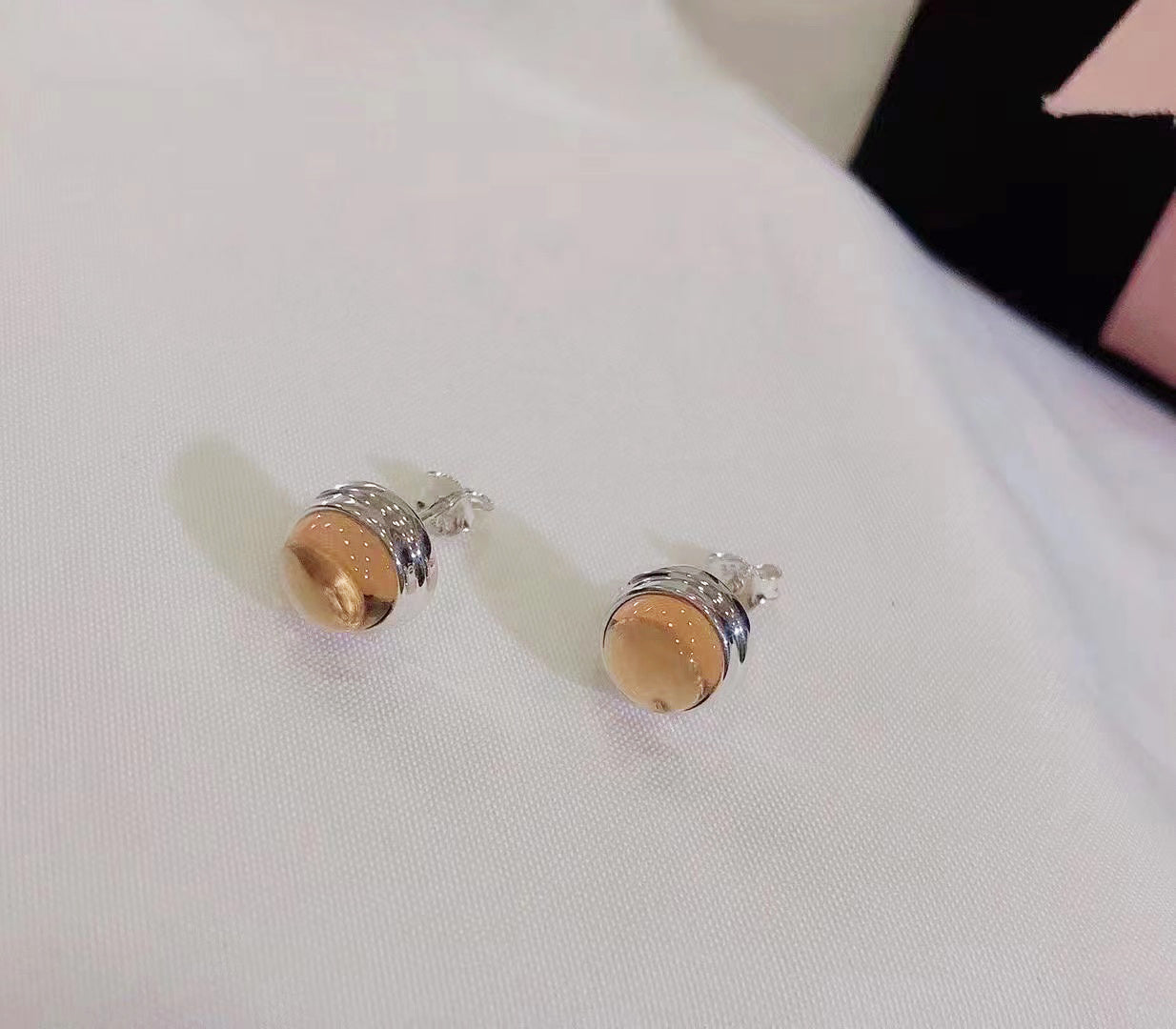 Natural Crystal S925 Silver Stud Earrings - LUXYIN