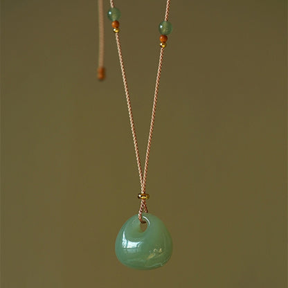 Collar de jade verde Luxyin en estilo puro y simple